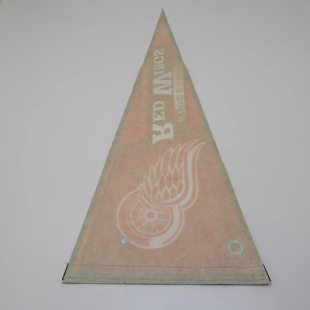 Vintge Detroit Red Wings Hockey Felt Pennant NHL National Hockey League